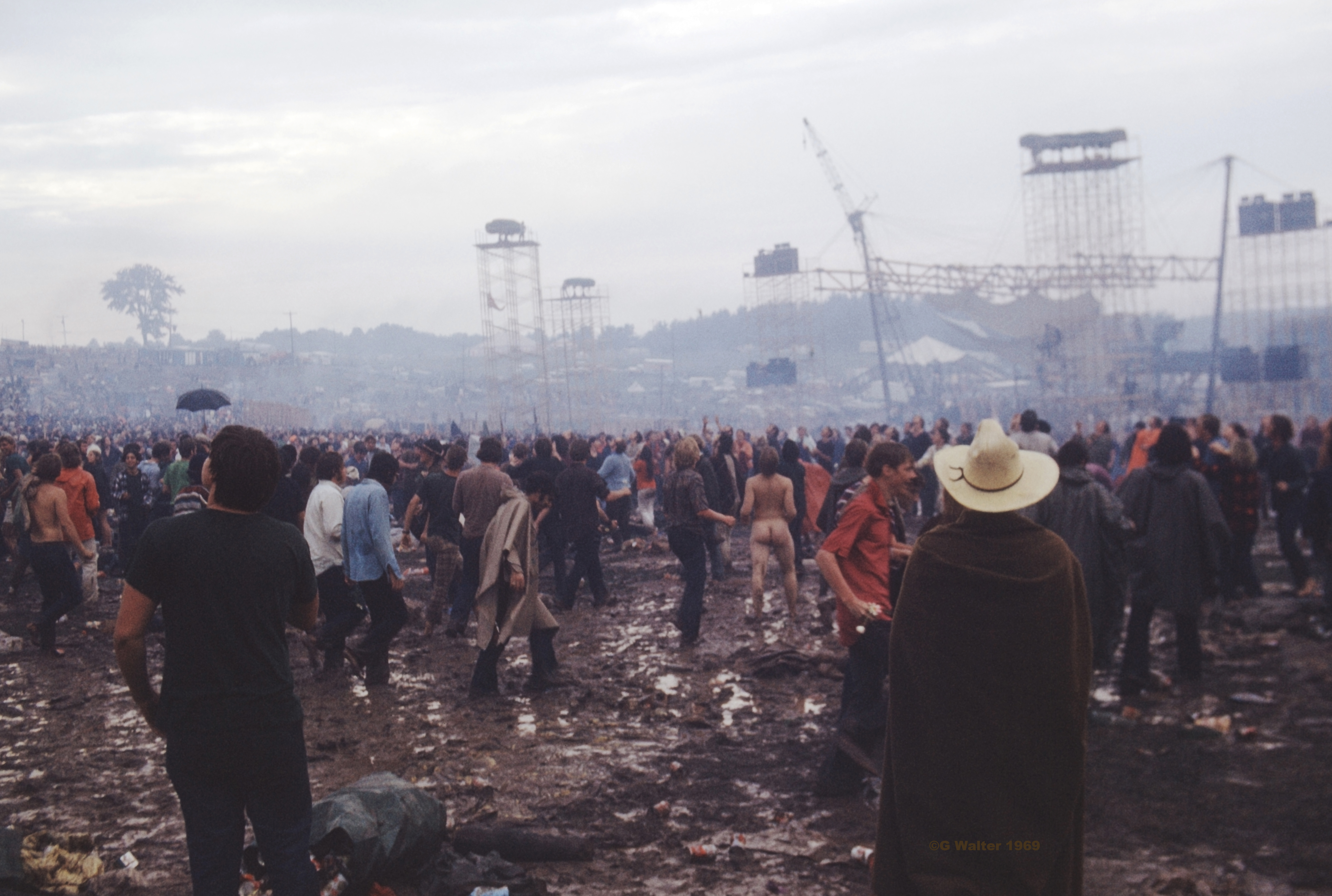 Woodstock SUNDAY Woodstock SUNDAY